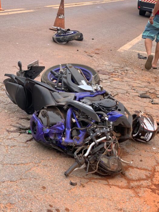 Homem morre após bater moto na lateral de caminhão na BR-163