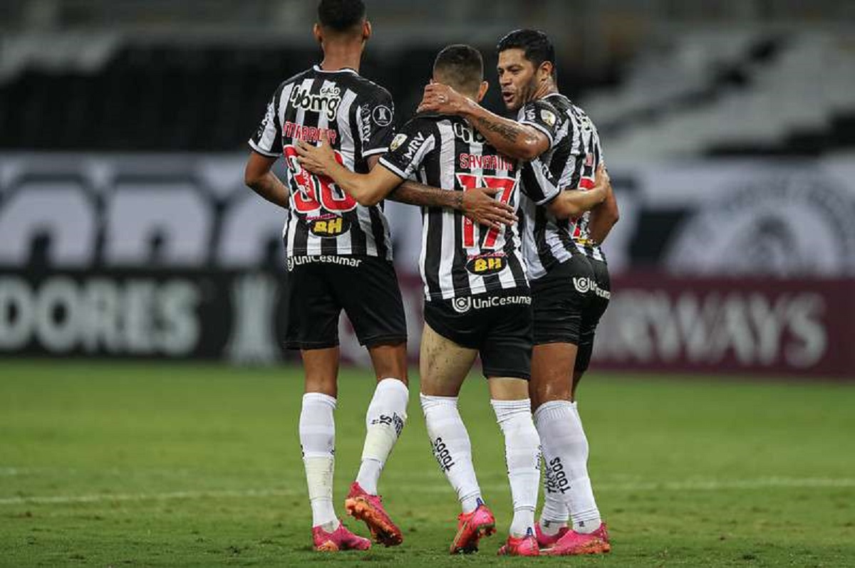 Galo perde a primeira no Brasileirão e deixa torcida preocupada. Créditos: Reprodução Twitter